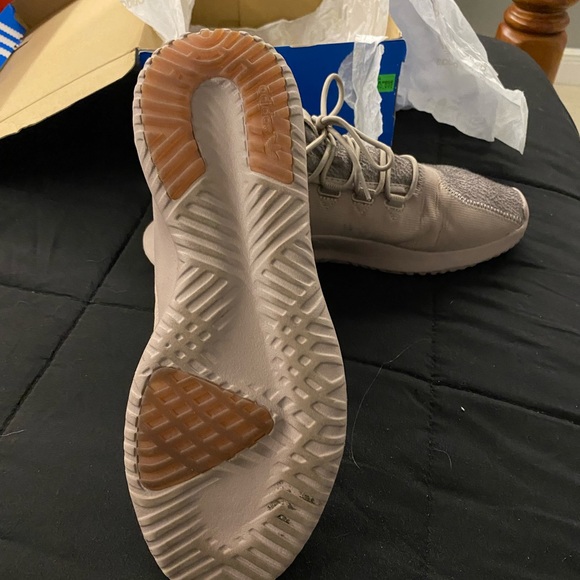 Adidas Tubular Shadow - Picture 2 of 4